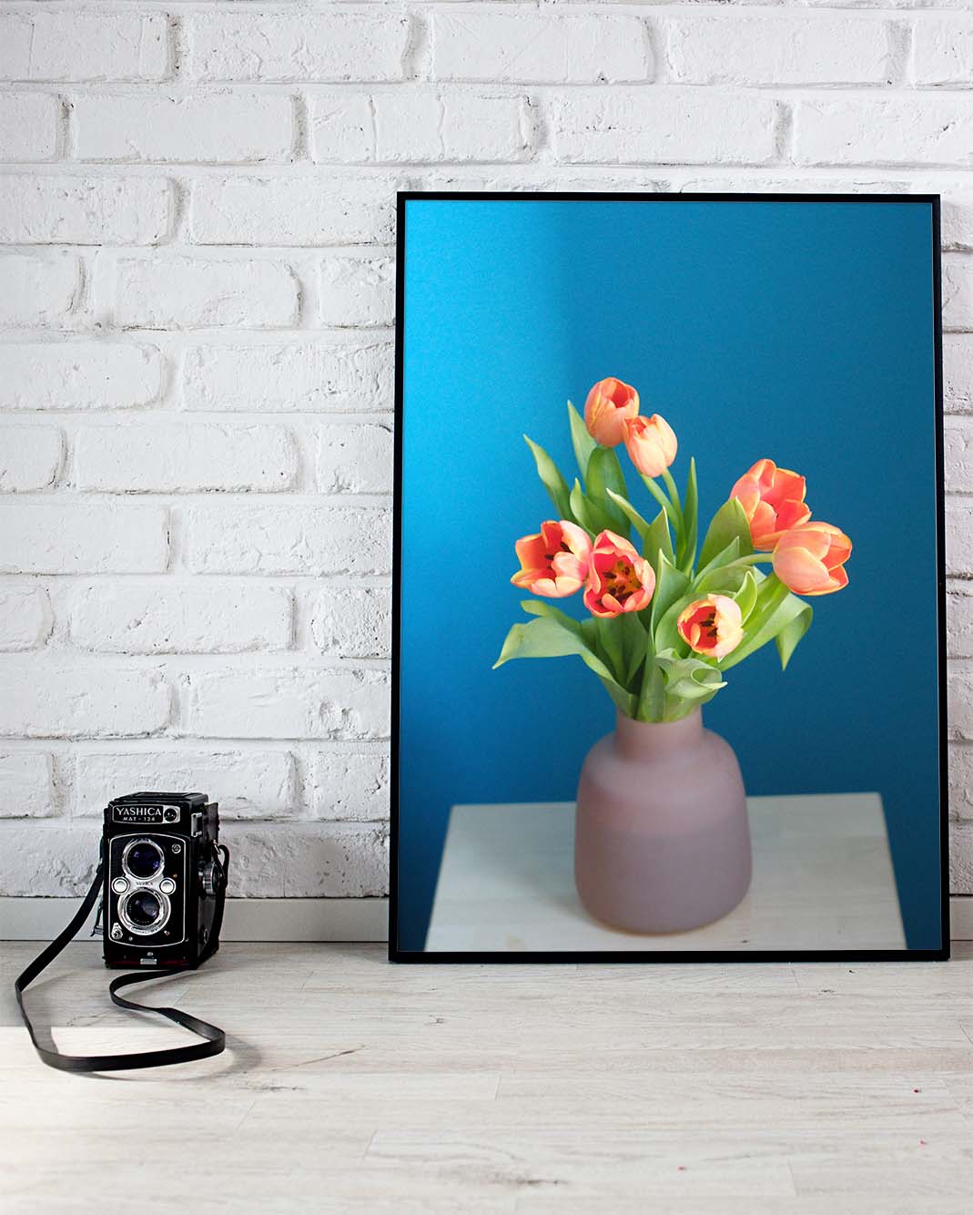 Tulips In a Vase - Klasika