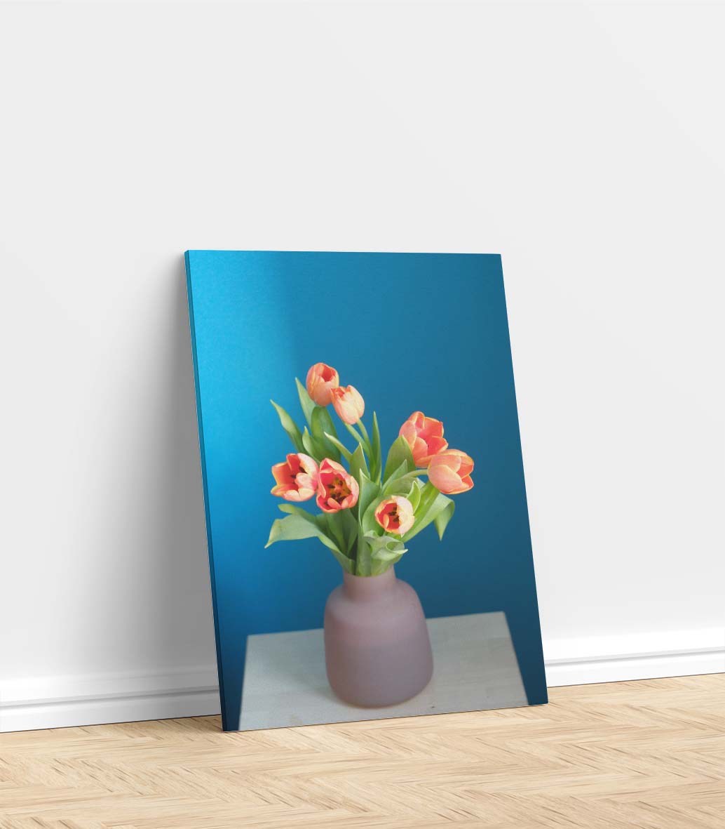 Tulips In a Vase - Klasika